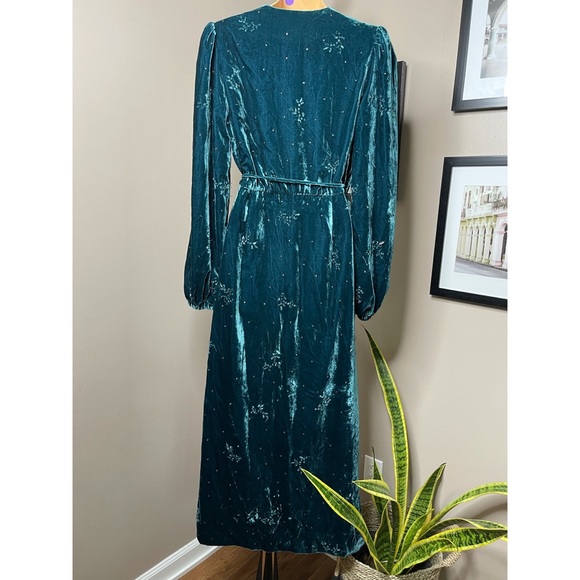 Divine Heritage Crystal Velvet Wrap Sequin Gown - Picture 8 of 9